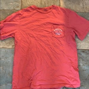 Men’s small vineyard vines t-shirt